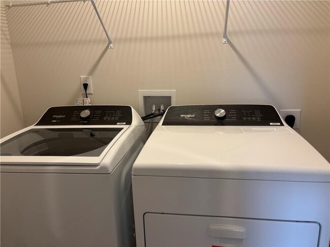 Building Photo - 6652 Parson St