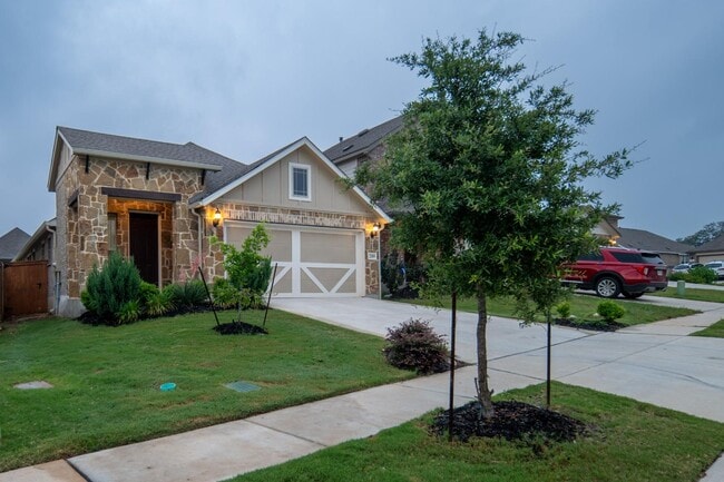 Building Photo - 2089 Egret Ave