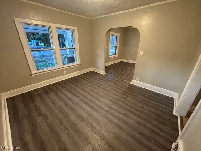 Building Photo - 974 Lovers Ln