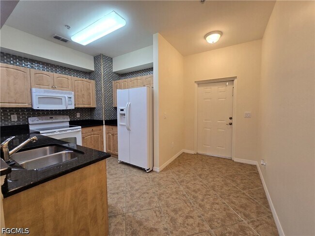 Building Photo - 1101 Winding Pines Circle