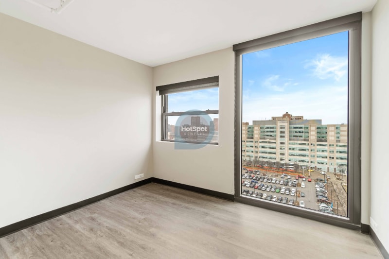 Building Photo - 1910 W Harrison St