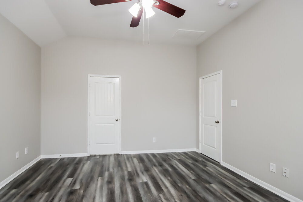 Building Photo - 21447 Sullivan Forest Dr