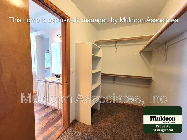 Building Photo - 4408 Bramble Ln