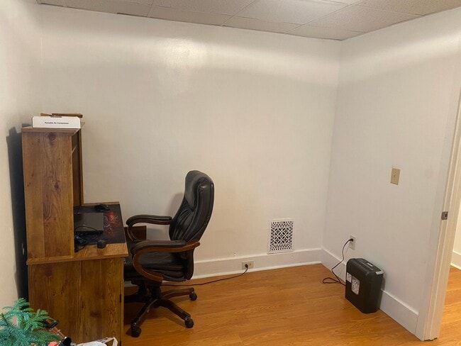Building Photo - 3 Bedroom, 2 Bath Home in Manheim - Fenced...