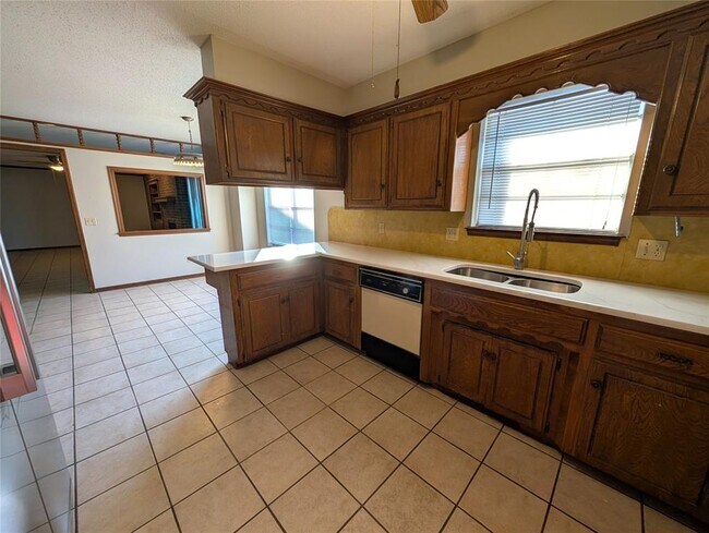 Building Photo - 6308 NW 84th St