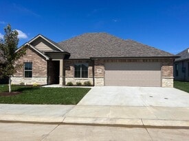 Building Photo - 1901 Wes Milligan Ln