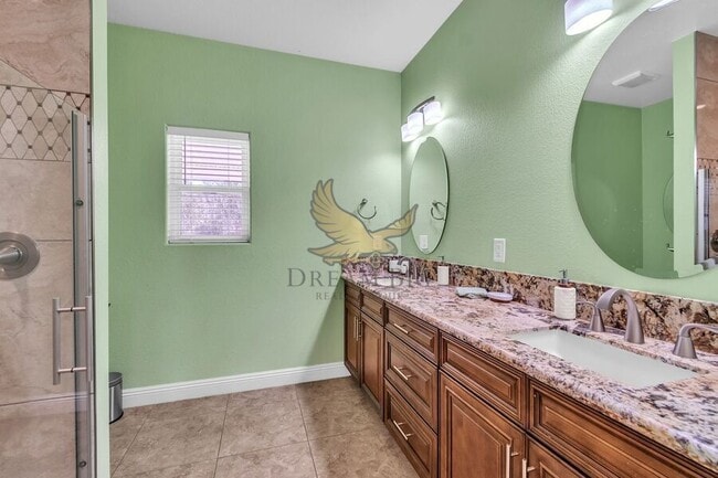 Building Photo - 4615 E St Louis Ave