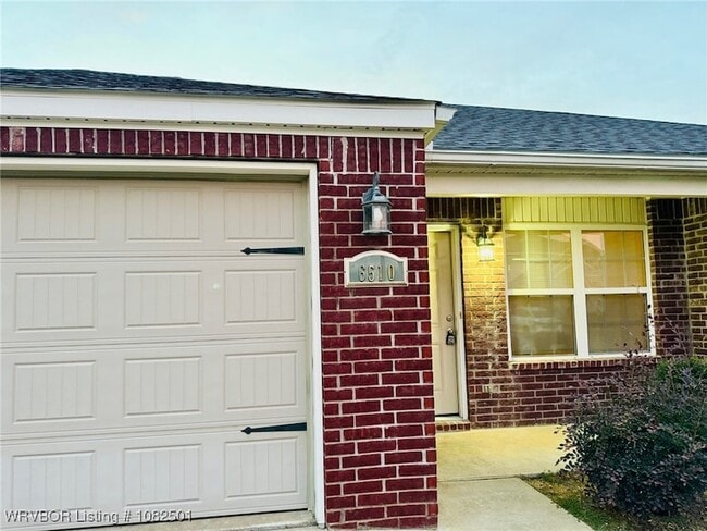 Primary Photo - 6510 Huntington Ct
