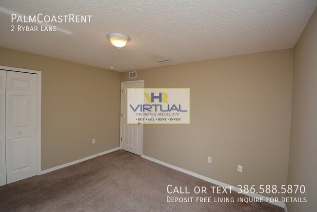 Building Photo - Screened in Porch! Partially Fenced in Yard!