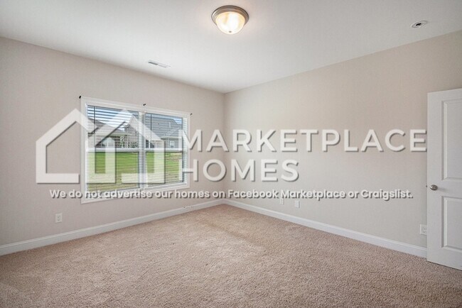 Building Photo - 16580 Demi Dr