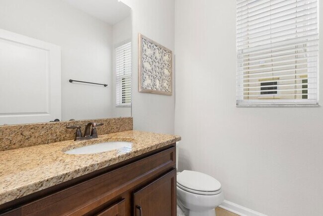 Building Photo - BEAUTIFUL Home for Rent in Estancia with T...