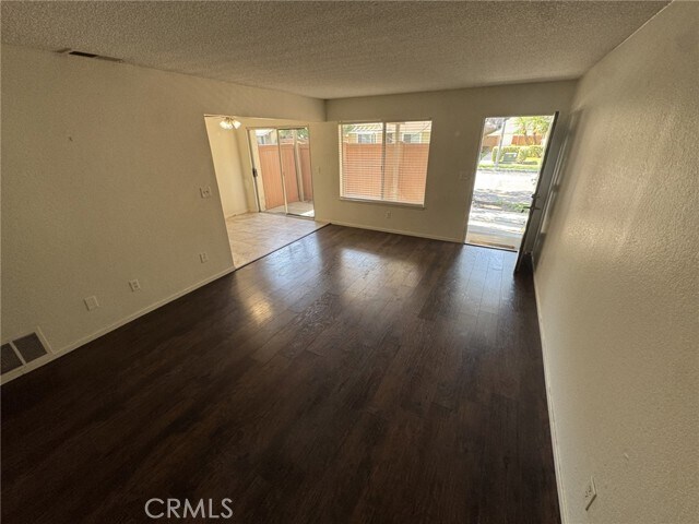 Building Photo - 16748 Cedarwood Cir