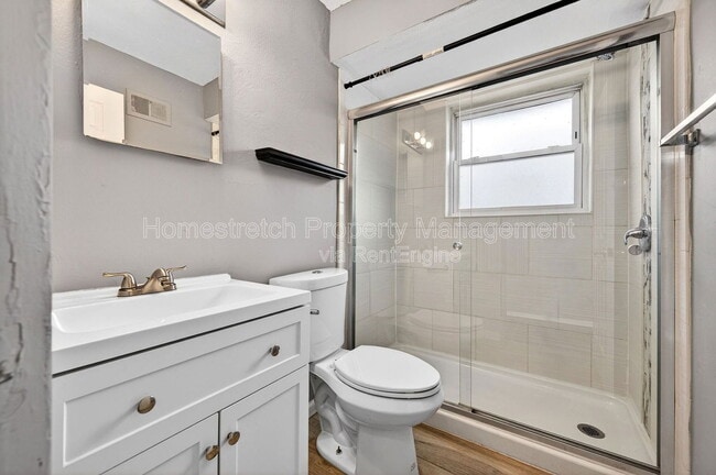 Building Photo - 4036 Dunnica Ave