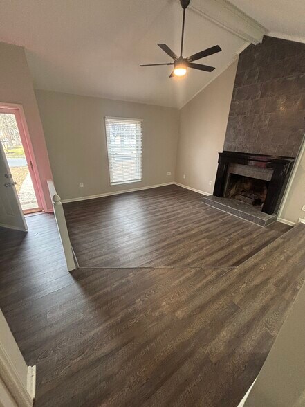 Living Room- plenty of room for couches! - 2428 Birnen Dr