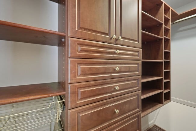 Building Photo - Exceptional residence in the heart of Old Town Alexandria