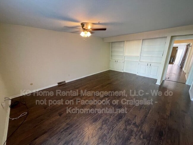 Building Photo - 209 Woodbridge Ln