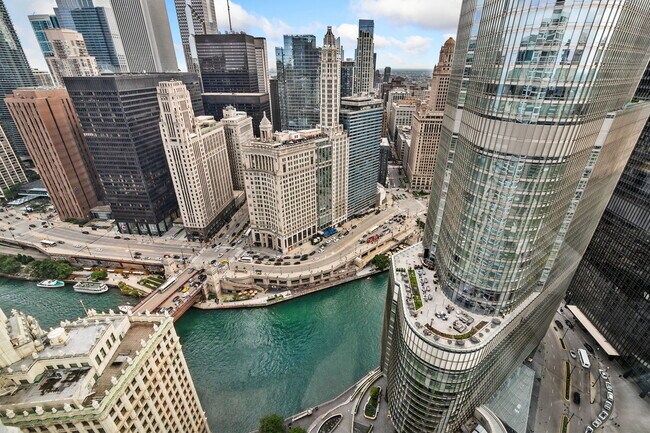 Building Photo - 405 N Wabash Ave