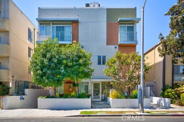 Building Photo - 1737 Colby Ave