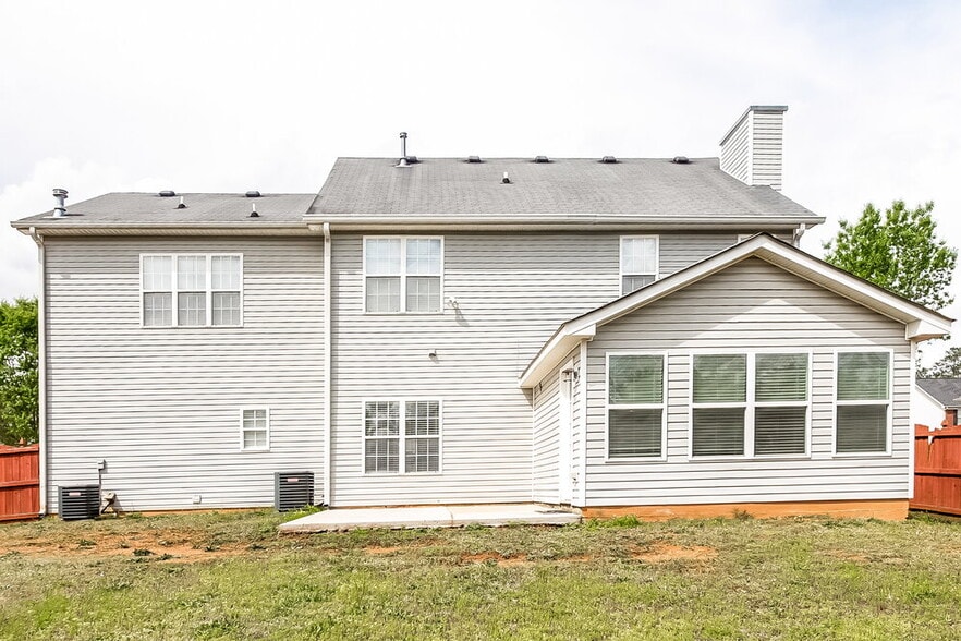 Building Photo - 2508 Santa Clara Ct SE