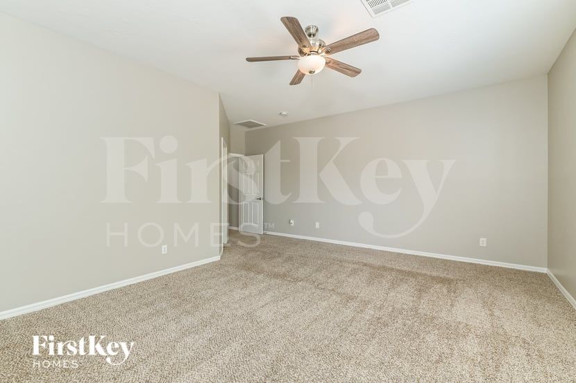 Building Photo - 4060 Haflinger Ct