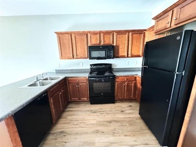 Building Photo - 2281 Del Carmel Way