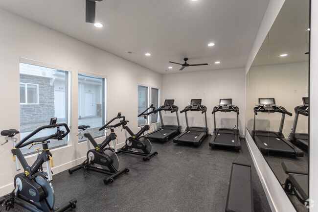 Interior Photo - North Pointe Townhomes