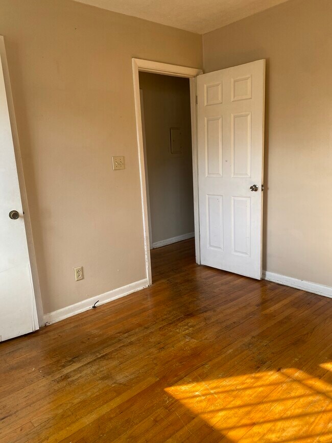 Building Photo - 6165 Timberland Dr