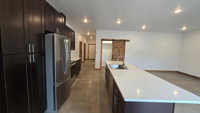Building Photo - 2215 Steamboat Ln