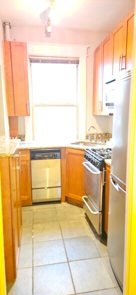 kitchen - 6645 Georgia Ave NW