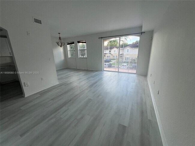Building Photo - 8886 W Flagler St