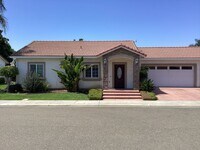Building Photo - NOW AVAILABLE!! BEAUTIFUL GUSTINE HOME LOC...
