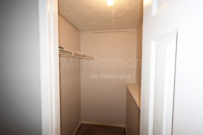 Building Photo - 8410 Donovan Ct