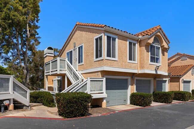 Building Photo - BRAND NEWLY RENOVATED 3BD/2BA Condo in the...
