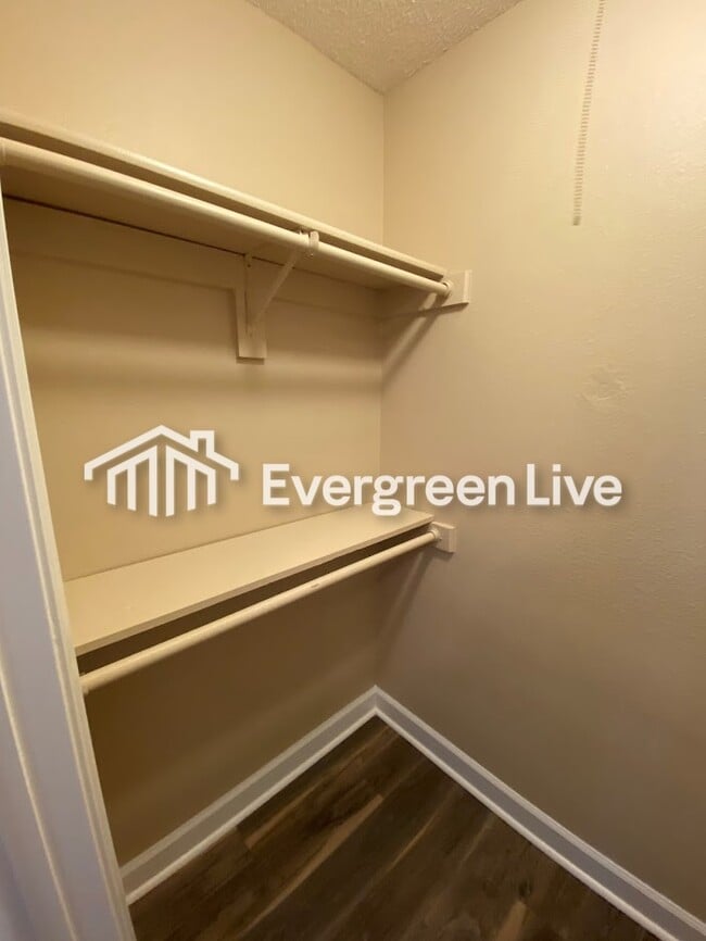 Building Photo - 65 Assana Ct