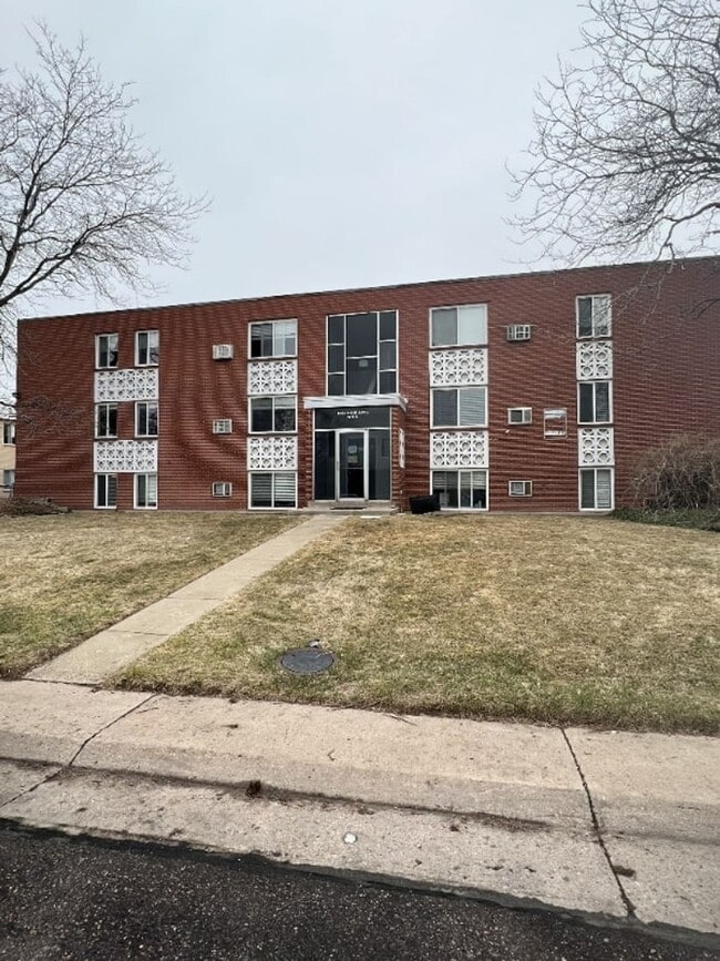 Building Photo - 10760 W 8th Pl