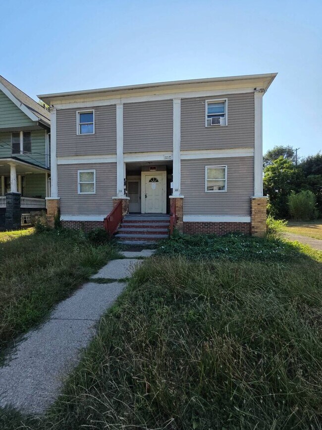 Building Photo - 536 E 117th St
