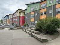 Building Photo - Samaki Commons