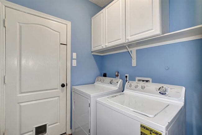 Building Photo - 2013 Lulach Ln