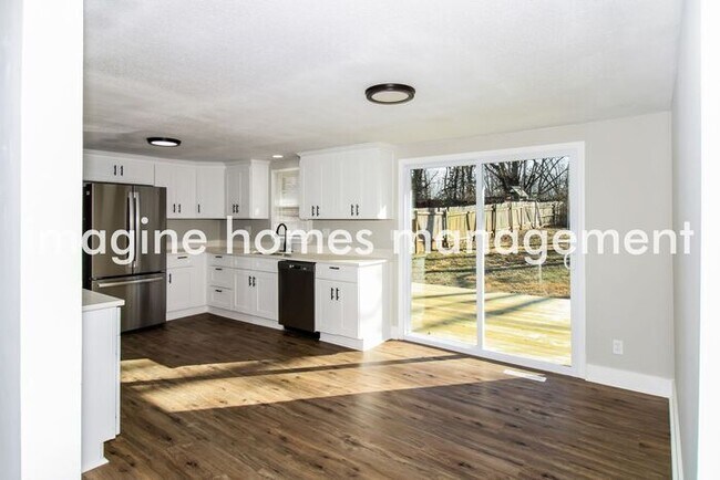 Building Photo - Remodeled 3 Bedroom Home in Kansas City