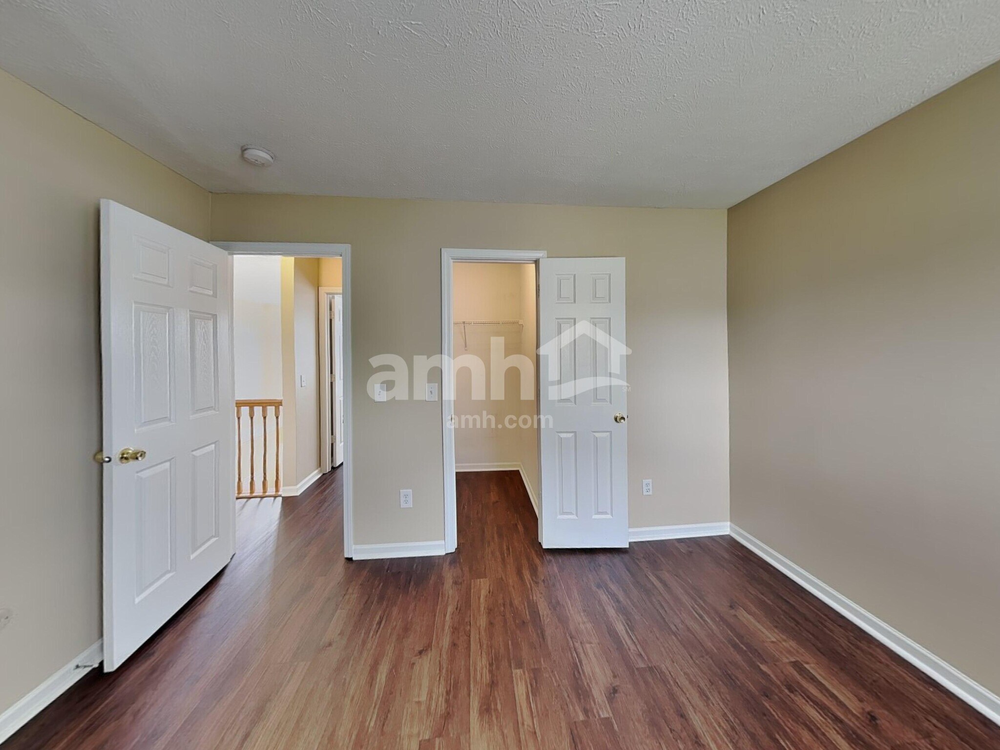 Building Photo - 6702 Meadow View Ct