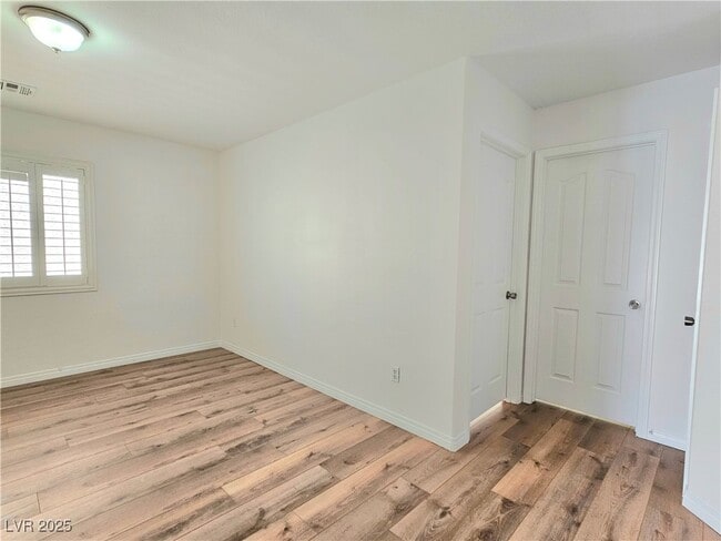 Building Photo - 10436 Masons Creek St