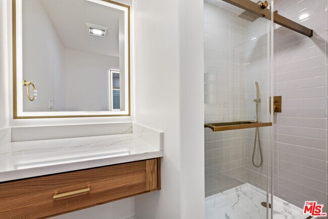 Building Photo - 5500 Torrance Blvd