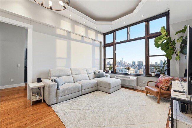 Building Photo - 1500 Hudson St