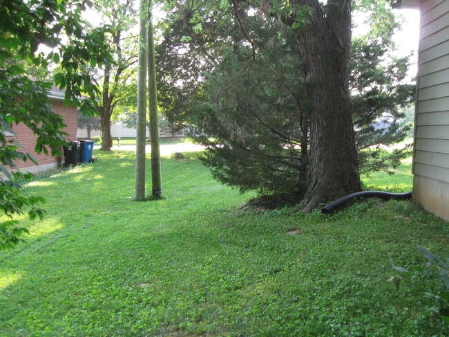 Building Photo - 9254 Sappington Rd