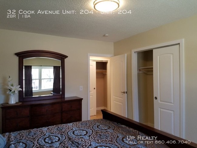 Building Photo - 32 Cook Ave