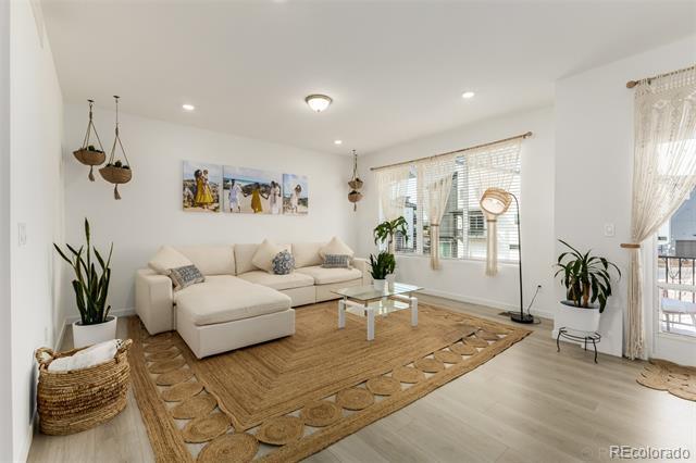 Building Photo - 16722 Umatilla St