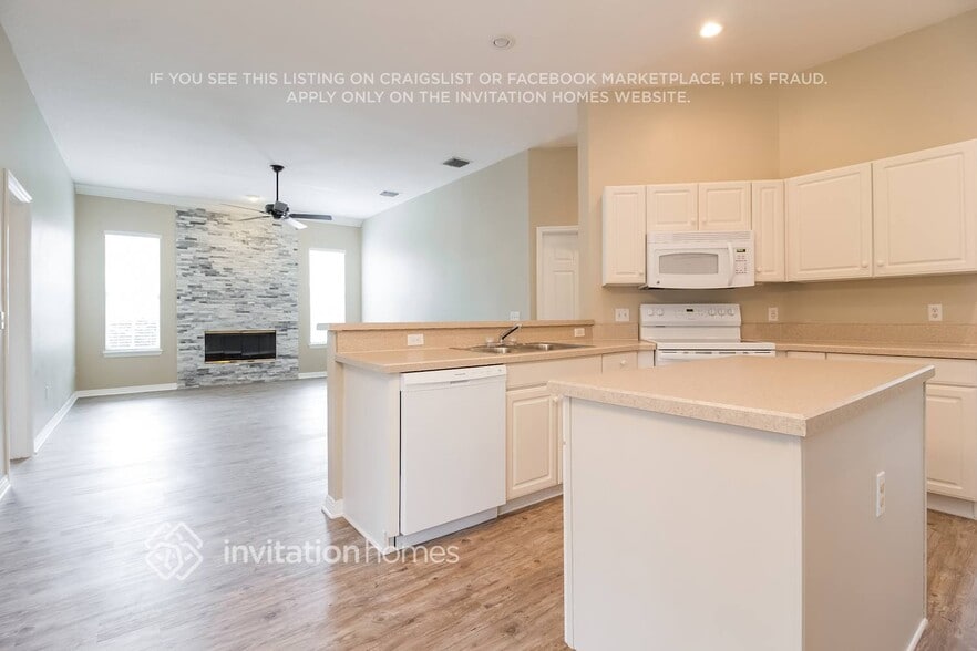 Building Photo - 594 Caledonia Pl