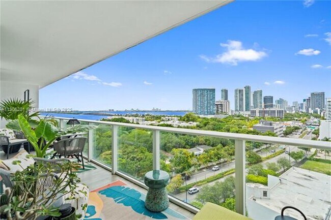 Building Photo - 4250 Biscayne Blvd