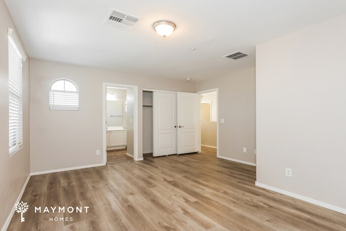 Building Photo - 3261 E Sports Dr