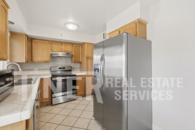 Building Photo - 3831 Horton Ln